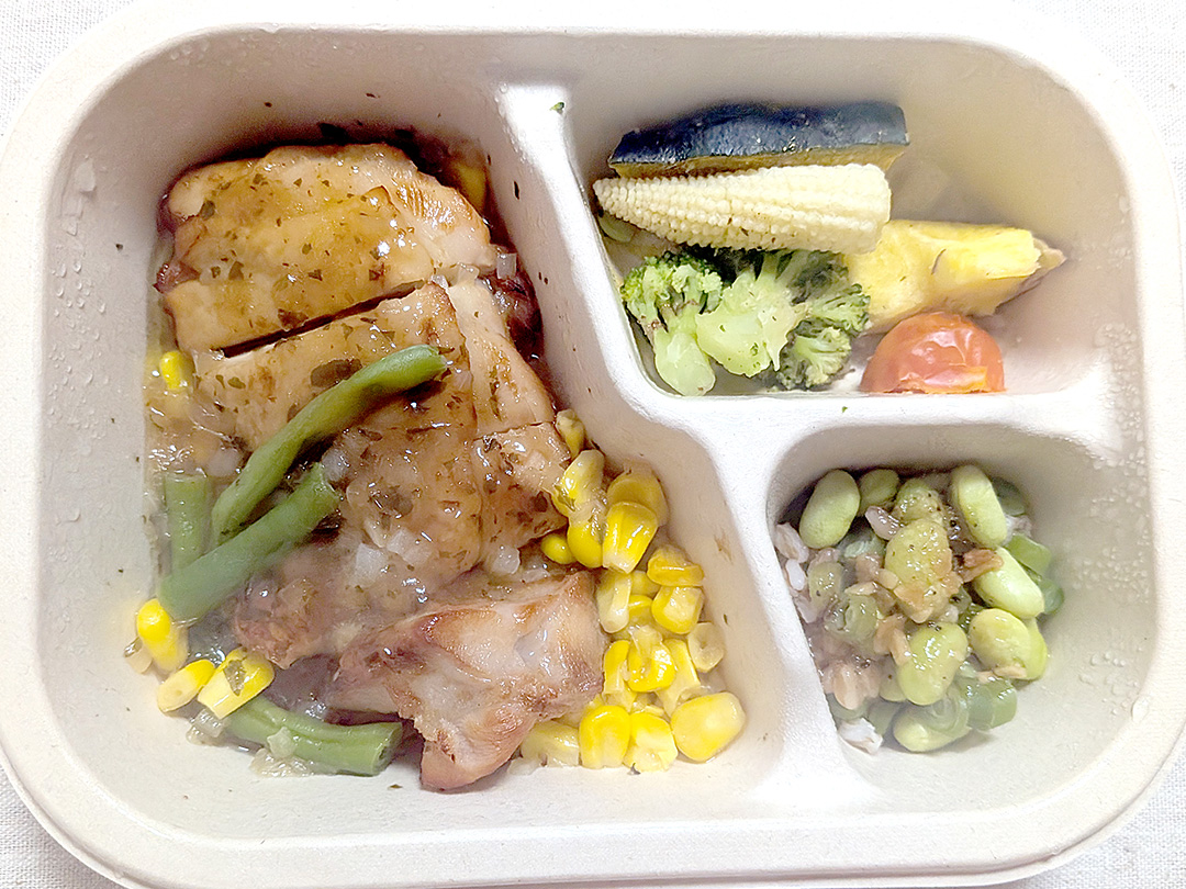 香味野菜のこんがりチキンステーキ | 枝豆ガーリックペッパー | 温野菜サラダ